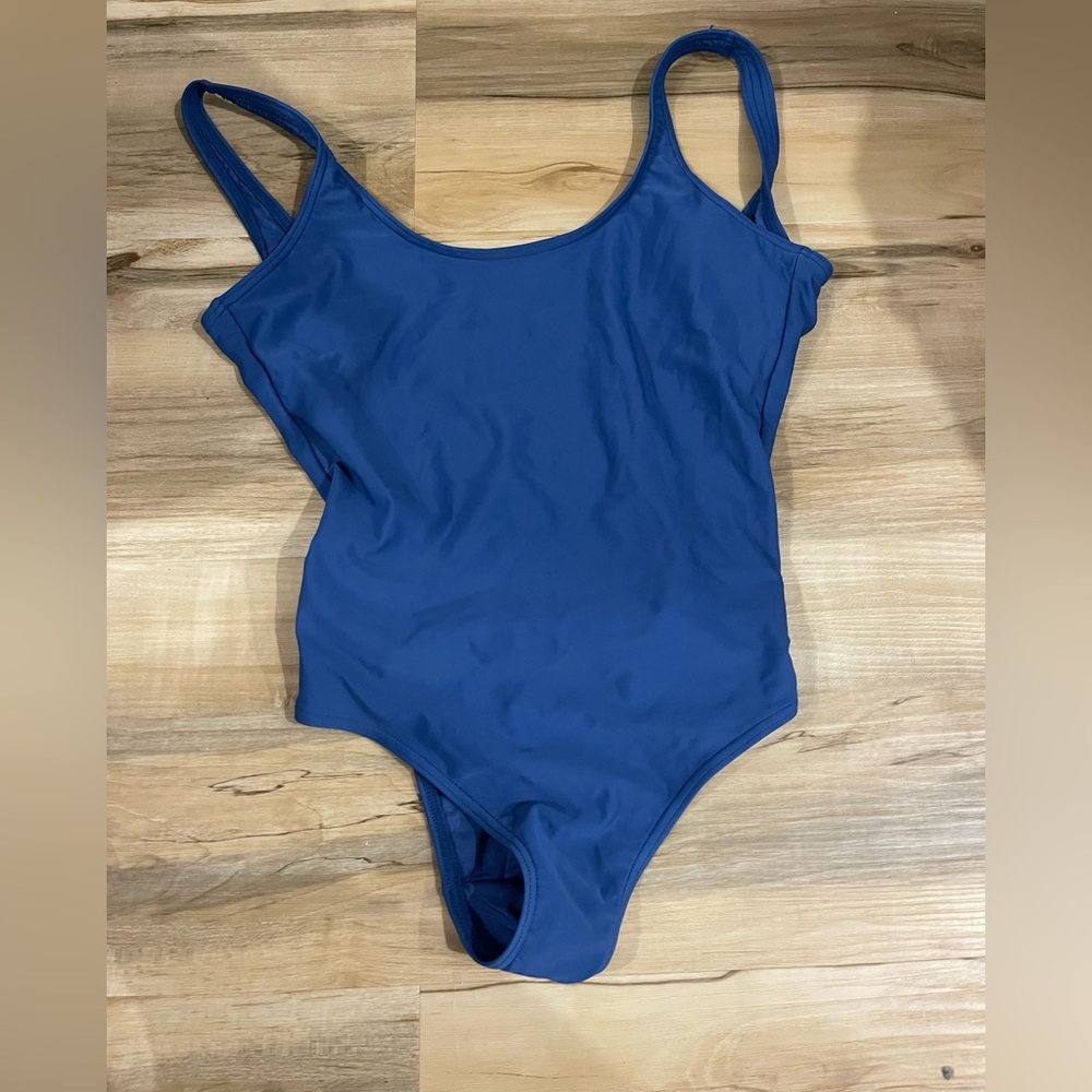 Low back Ripcurl one piece